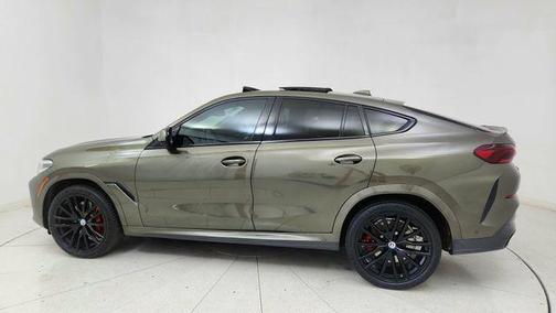 2022 BMW X6 M50i