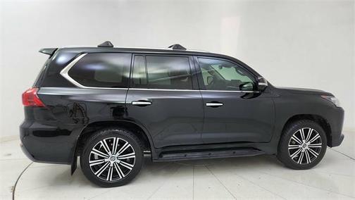 2021 Lexus LX 570 Three-Row