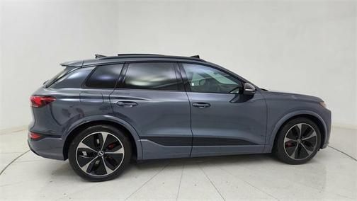 2025 Audi SQ6 e-tron Prestige quattro