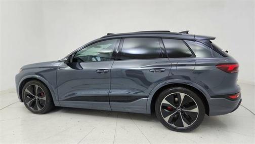 2025 Audi SQ6 e-tron Prestige quattro