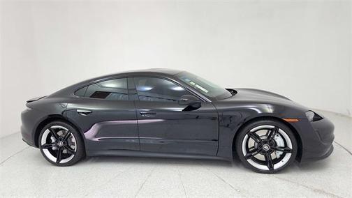 2022 Porsche Taycan Base