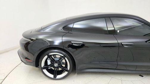 2022 Porsche Taycan Base