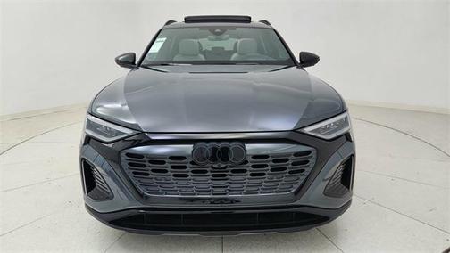 2024 Audi Q8 e-tron Prestige