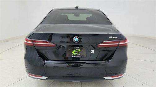 2026 BMW 530 530i