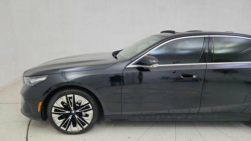 2026 BMW 530 530i
