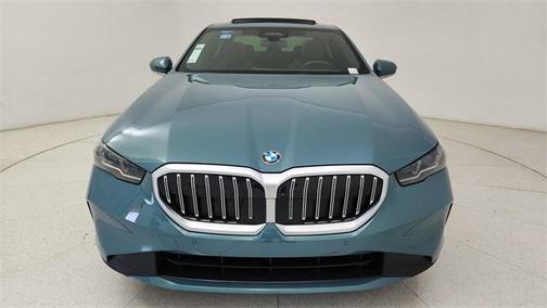 2024 BMW 530 i