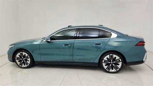 2024 BMW 530 i