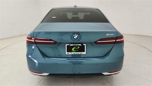 2024 BMW 530 i