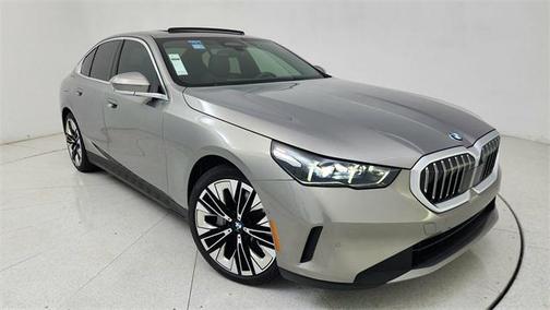 2025 BMW 540 i xDrive