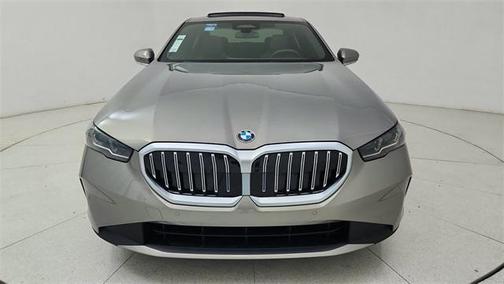2025 BMW 540 i xDrive
