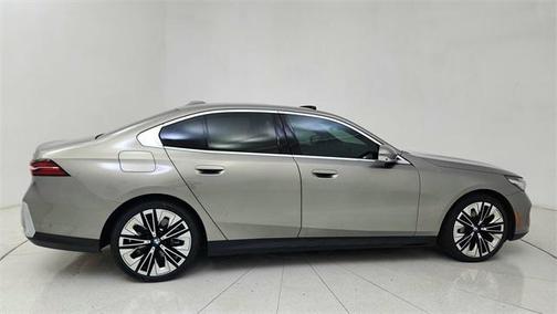 2025 BMW 540 i xDrive