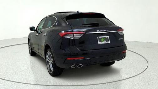 Nero Ribelle Metallic 2023 Maserati Levante GT