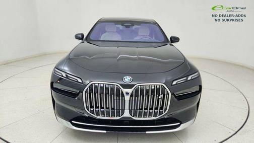 Black Sapphire Metallic 2023 BMW i7 xDrive60