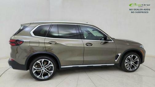 Green Metallic 2026 BMW X5 xDrive40i