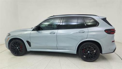 2024 BMW X5 M60i