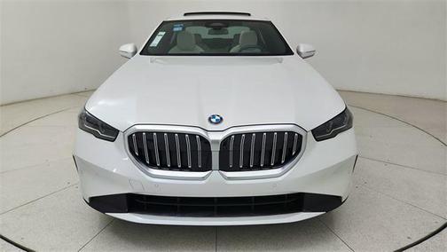 2024 BMW 530 i