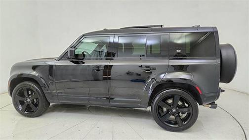2023 Land Rover Defender 110 V8