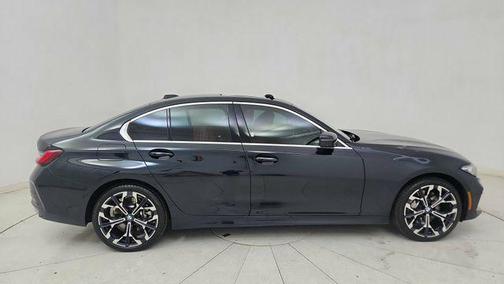 2025 BMW 330 xDrive