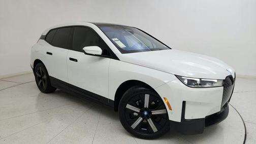 2025 BMW iX xDrive50