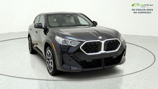 Black Sapphire Metallic 2025 BMW X2 xDrive28i