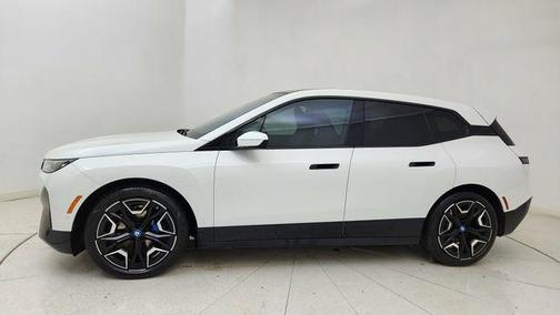 Alpine White 2024 BMW iX xDrive50