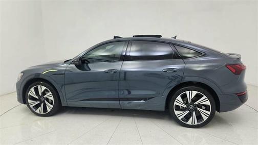 2024 Audi Q8 e-tron Prestige