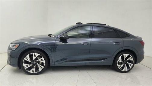 2024 Audi Q8 e-tron Prestige