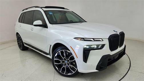 2025 BMW X7 xDrive40i