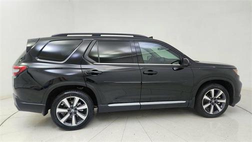 2023 Honda Pilot Touring 8-Passenger