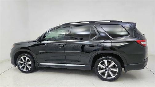 2023 Honda Pilot Touring 8-Passenger