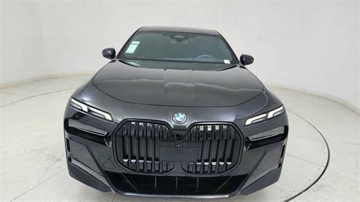 2024 BMW 740 740i