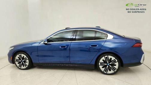 Phytonic Blue Metallic 2025 BMW i5 xDrive40