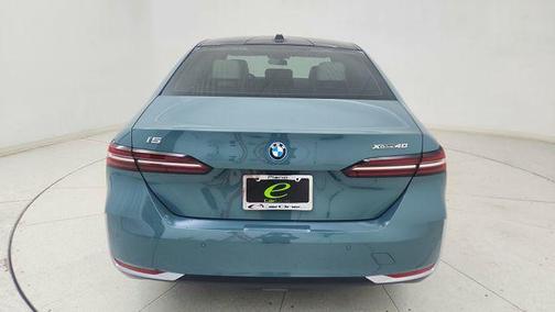 2025 BMW i5 xDrive40