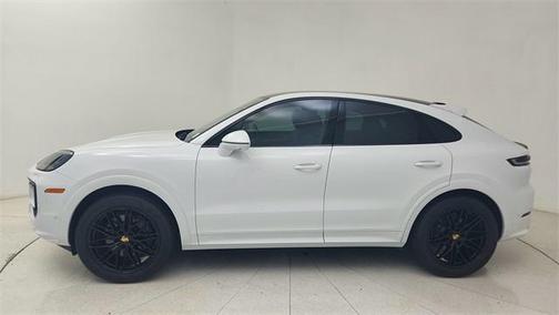 2024 Porsche Cayenne Base