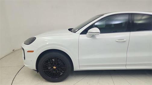 2024 Porsche Cayenne Base