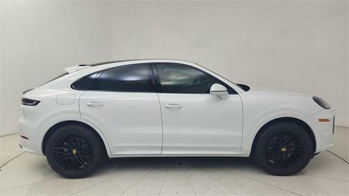 2024 Porsche Cayenne Base