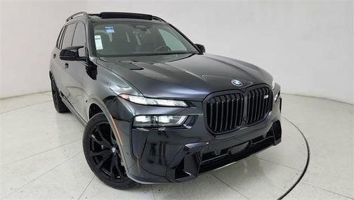 2024 BMW X7 M60i