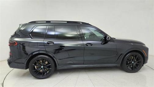 2024 BMW X7 M60i