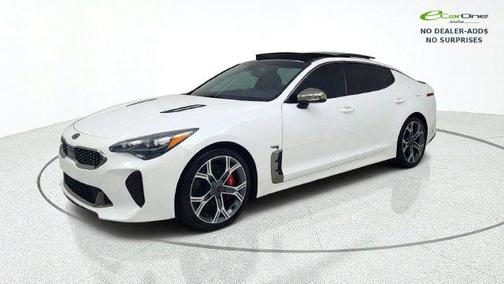 Snow White Pearl 2020 Kia Stinger GT1