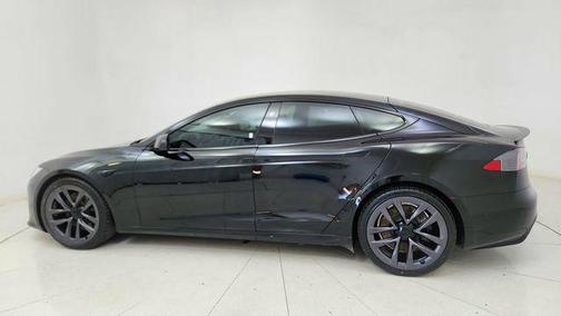 2022 Tesla Model S Plaid