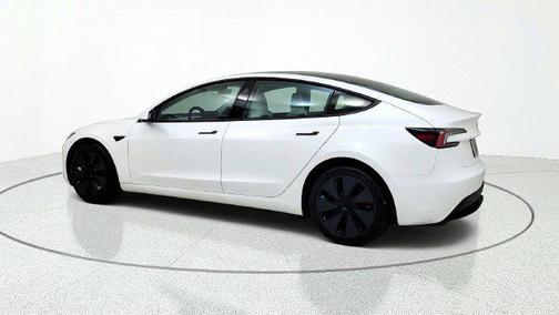 Pearl White Multi-Coat 2025 Tesla Model 3 Long Range