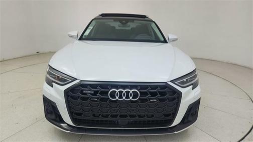2022 Audi A8 L 55 TFSI quattro Tiptronic