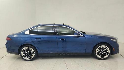 2024 BMW 530 i xDrive