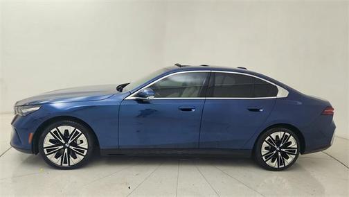 2024 BMW 530 i xDrive