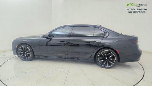 Black Sapphire Metallic 2025 BMW i7 eDrive50