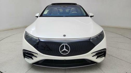 MANUFAKTUR Diamond White Metallic 2023 Mercedes-Benz EQS 580 4MATIC