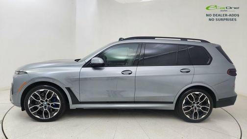 Skyscraper Grey Metallic 2024 BMW X7 xDrive40i