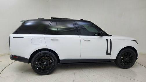 2023 Land Rover Range Rover P530 SE
