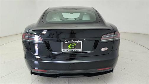 2023 Tesla Model S Plaid