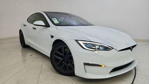 Pearl White Multi-Coat 2022 Tesla Model S Base